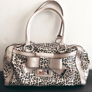 AUTHENTIC GUESS CHEETAH PRINT BRAG!